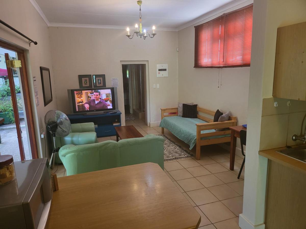 Rosenhof Garden Cottage Клануильям Экстерьер фото